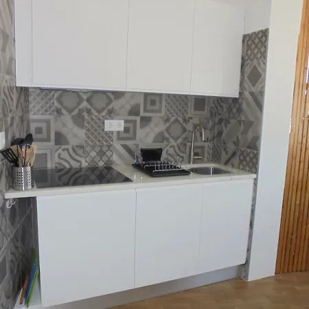 Beachcity Guesthouse Lagos Exterior photo